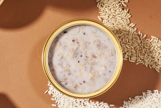 Goede prijs Houdbaarheid 24 maanden Bewaren bij kamertemperatuur Suikervrij Vogelnest Congee met laag caloriegehalte Vaste stofgehalte boven 20 procent Geschikt voor biologische voedselmarkten online